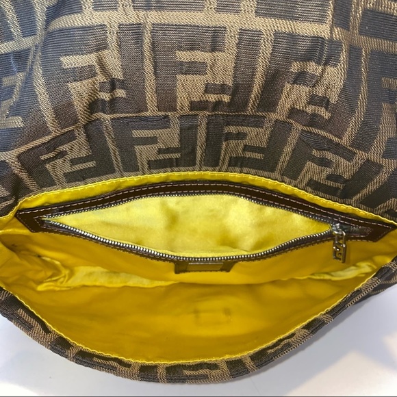 🛑SOLD🛑 Vintage FENDI Zucca Flower Motif Mamma Bucket Shoulder Bag - Picture 8 of 14